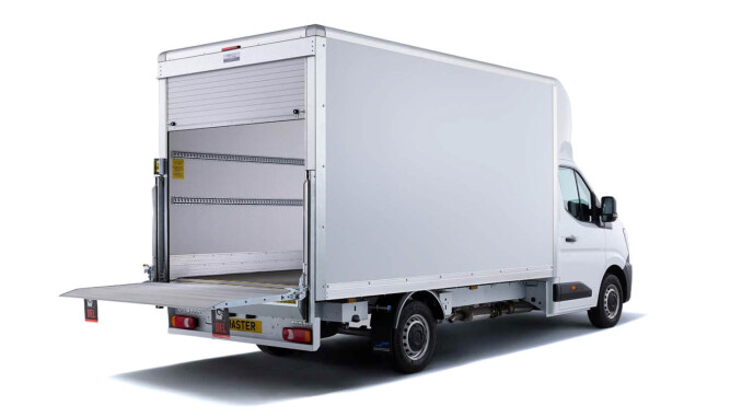 Renault Master Lwb Diesel Fwd LL35dCi 150 Advance L/Rf Luton Box Van [Tail lift] - Image 3